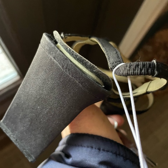 NWT Black Block Heel Strapped Shoes Size 8.5 with defects - Picture 11 of 11